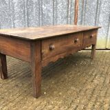 Old coffee table from the Guérandais region in solid oak with 2 front drawers