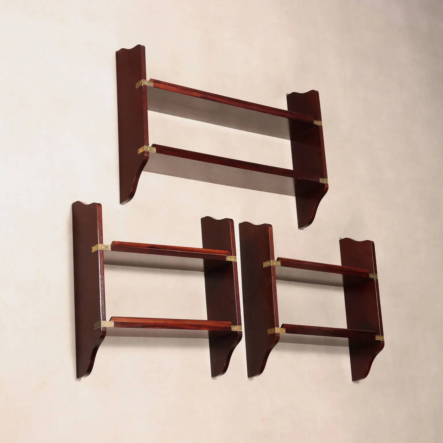 Antique marine-style shelves in mahogany veneer, Italy, 20th century.