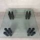 Table basse en verre et en acier