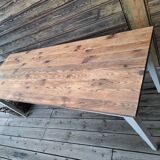 Farm table