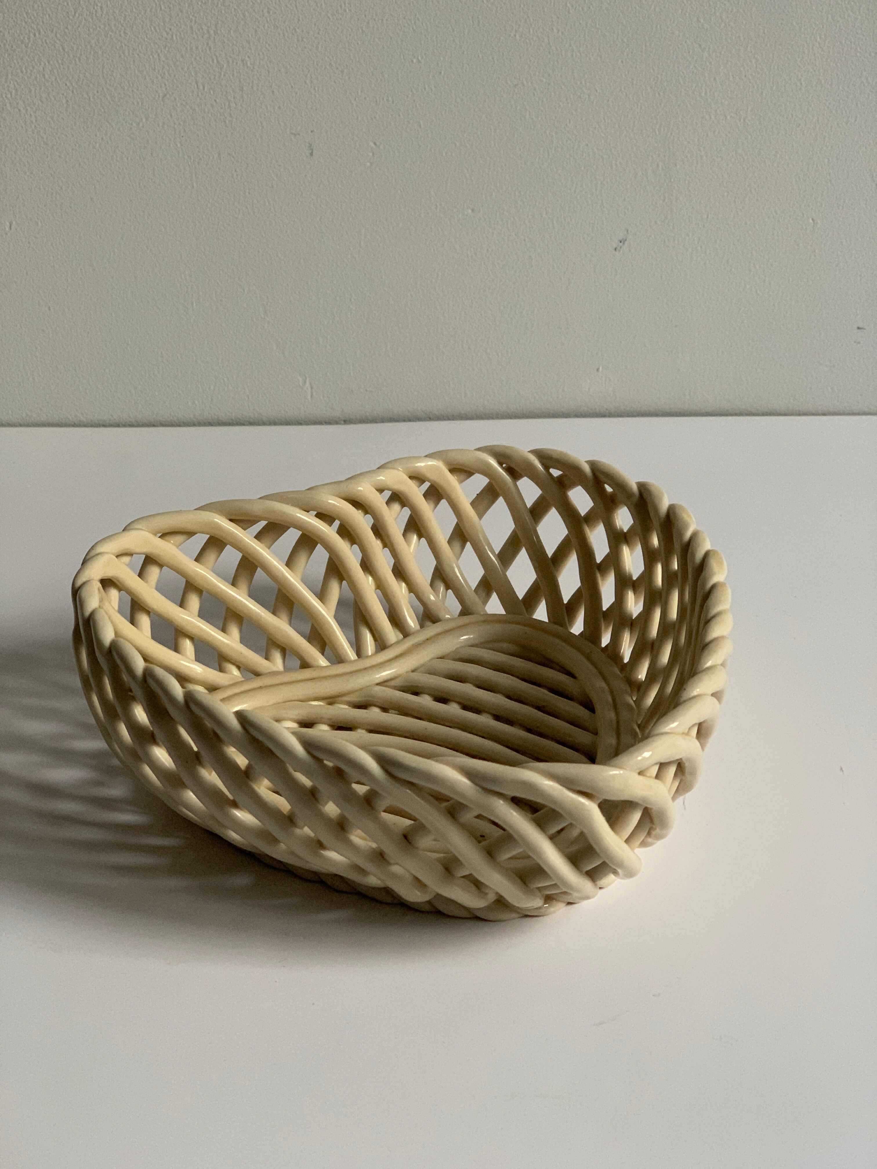 Empty ceramic pocket