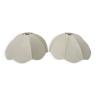 Pair of beige fabric flower hangers