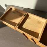 Wooden sewing box - worker