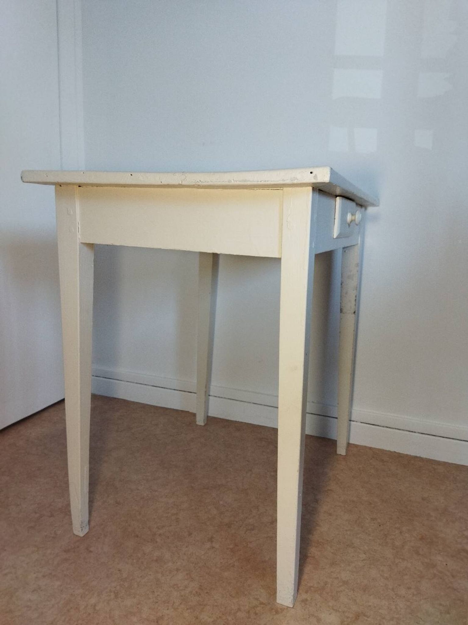 Bureau pieds fuseaux