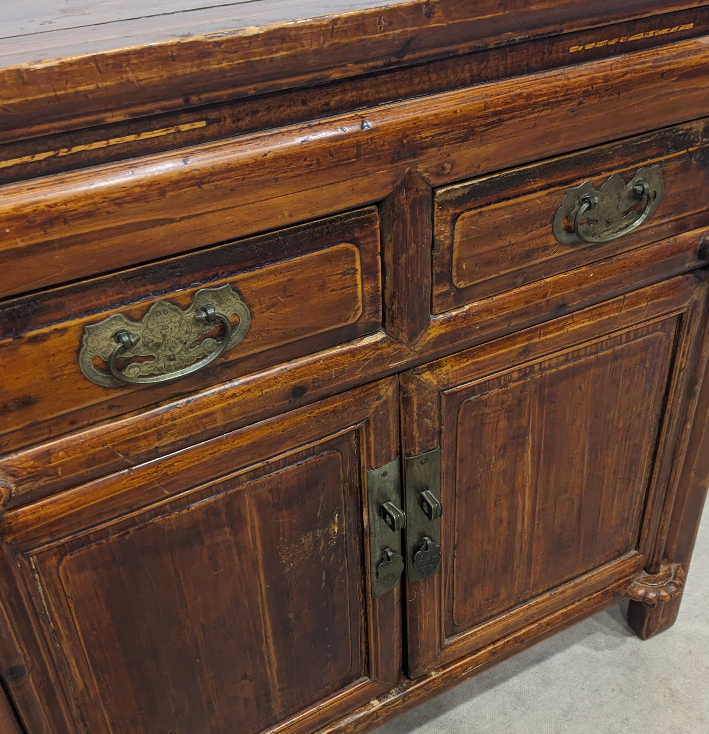 Commode chinoise traditionelle