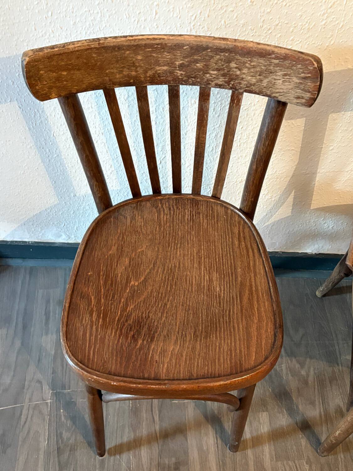 Paire de chaises bistrot bois brut