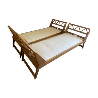 Twin beds daybed vintage