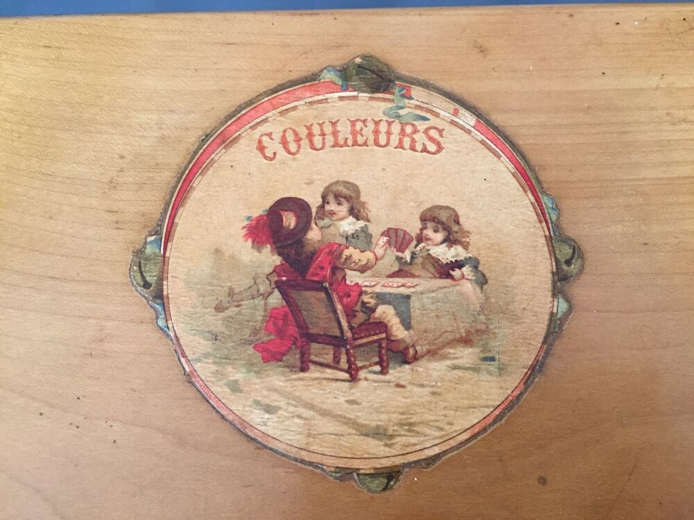 Wooden paint box 3 storage lockers