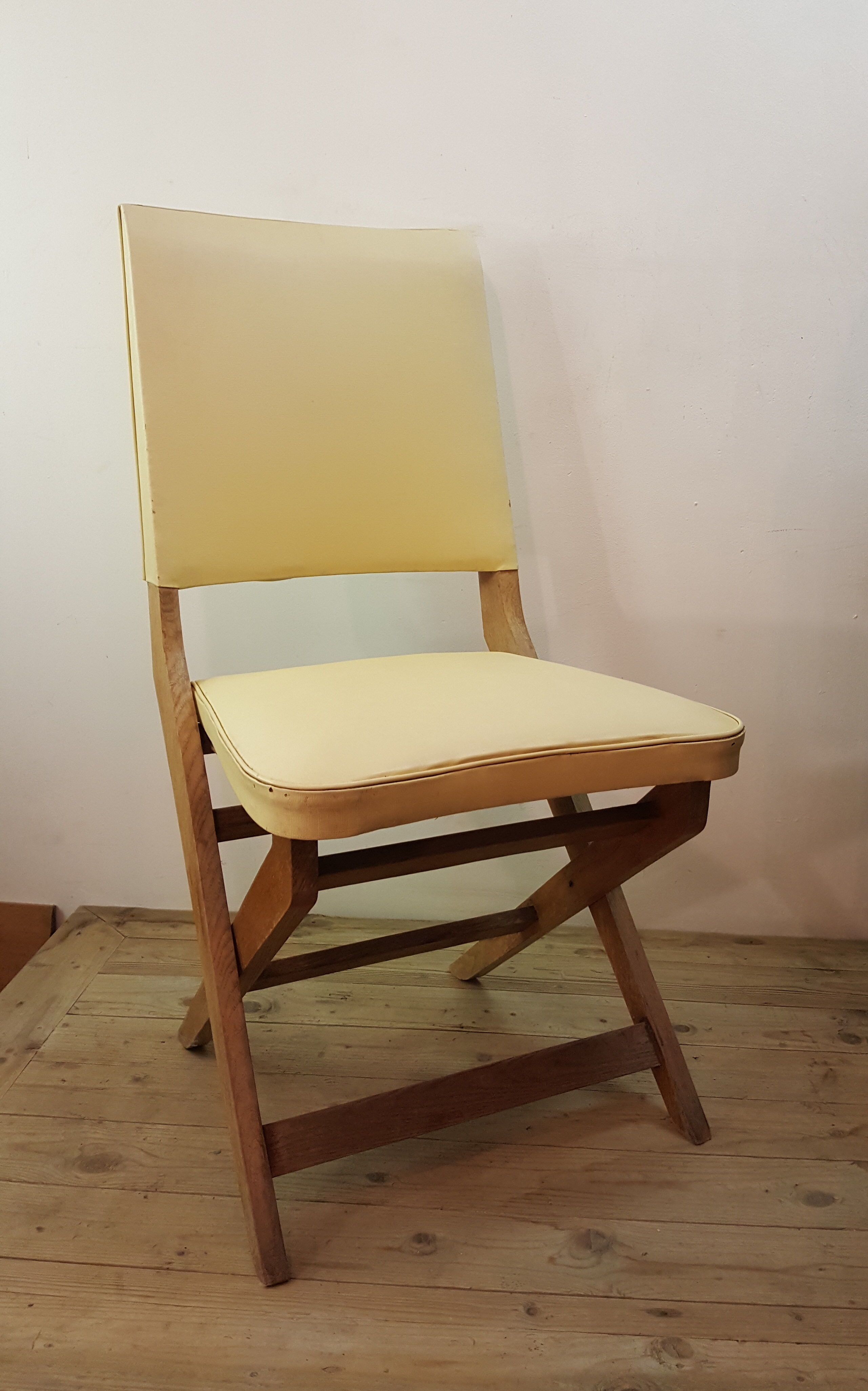 Chaise rétro