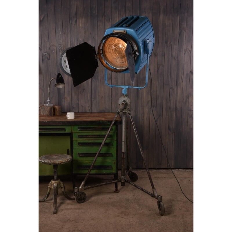 Vintage mega film studio spot on tripod