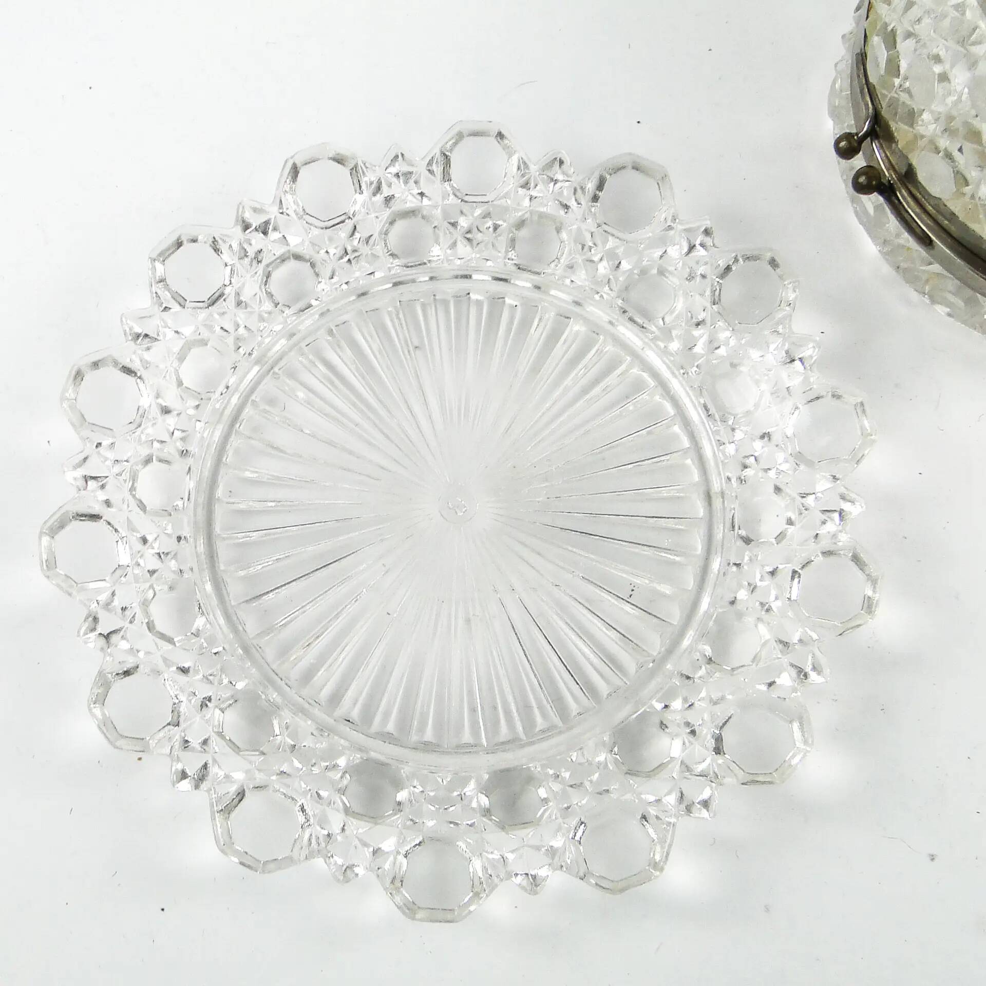 Art Deco bonbonniere, glass, HSG Ząbkowice, Poland, 1930s