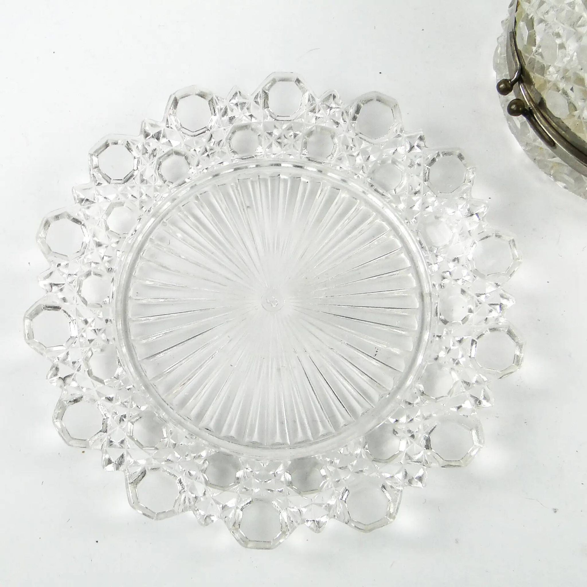 Art Deco bonbonniere, glass, HSG Ząbkowice, Poland, 1930s
