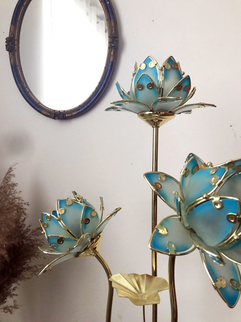 Blue Lotus lamp
