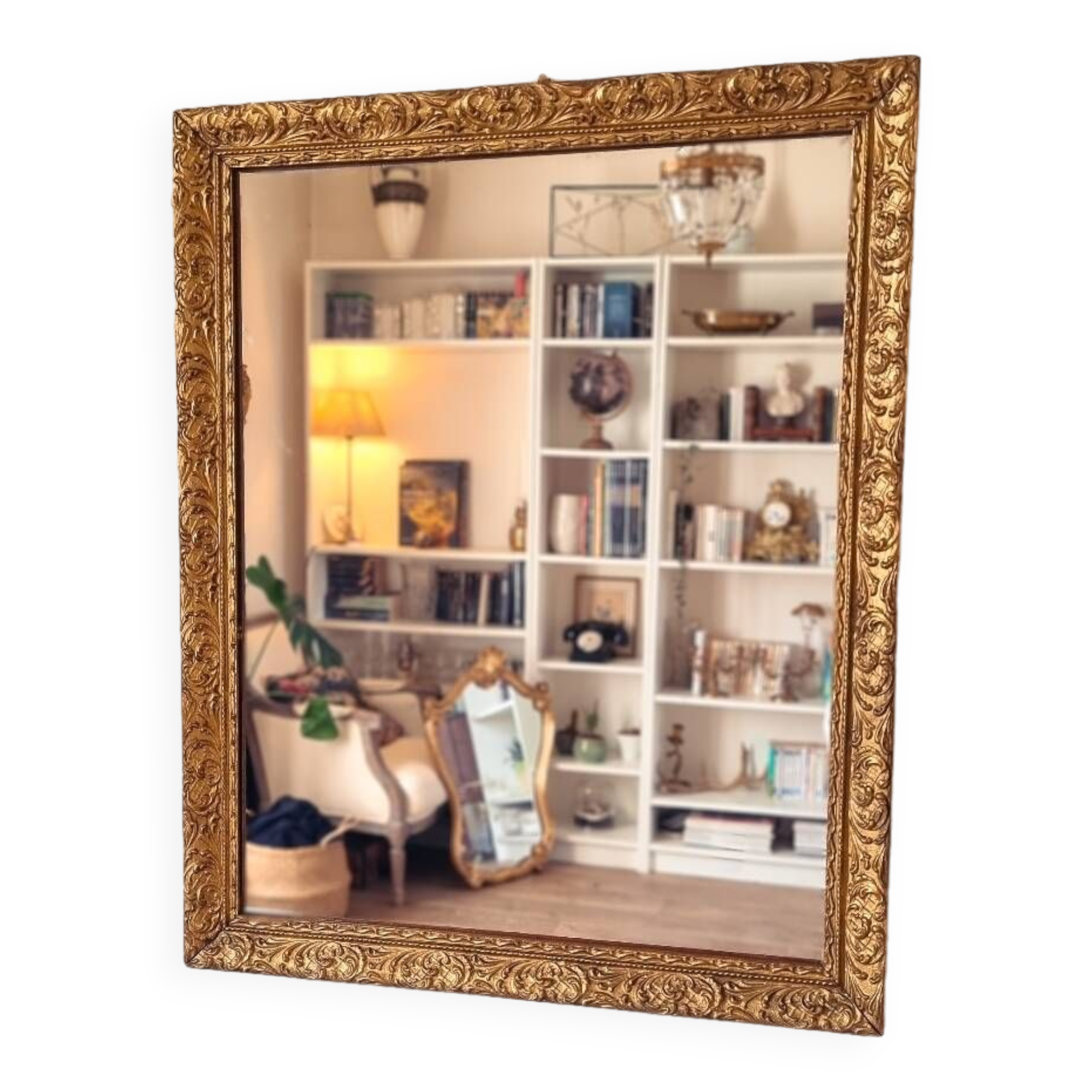 Mirror in wood and gilded stucco