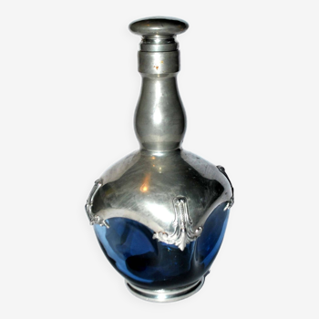 Carafe à liqueur en verre bleu montée en étain malta france