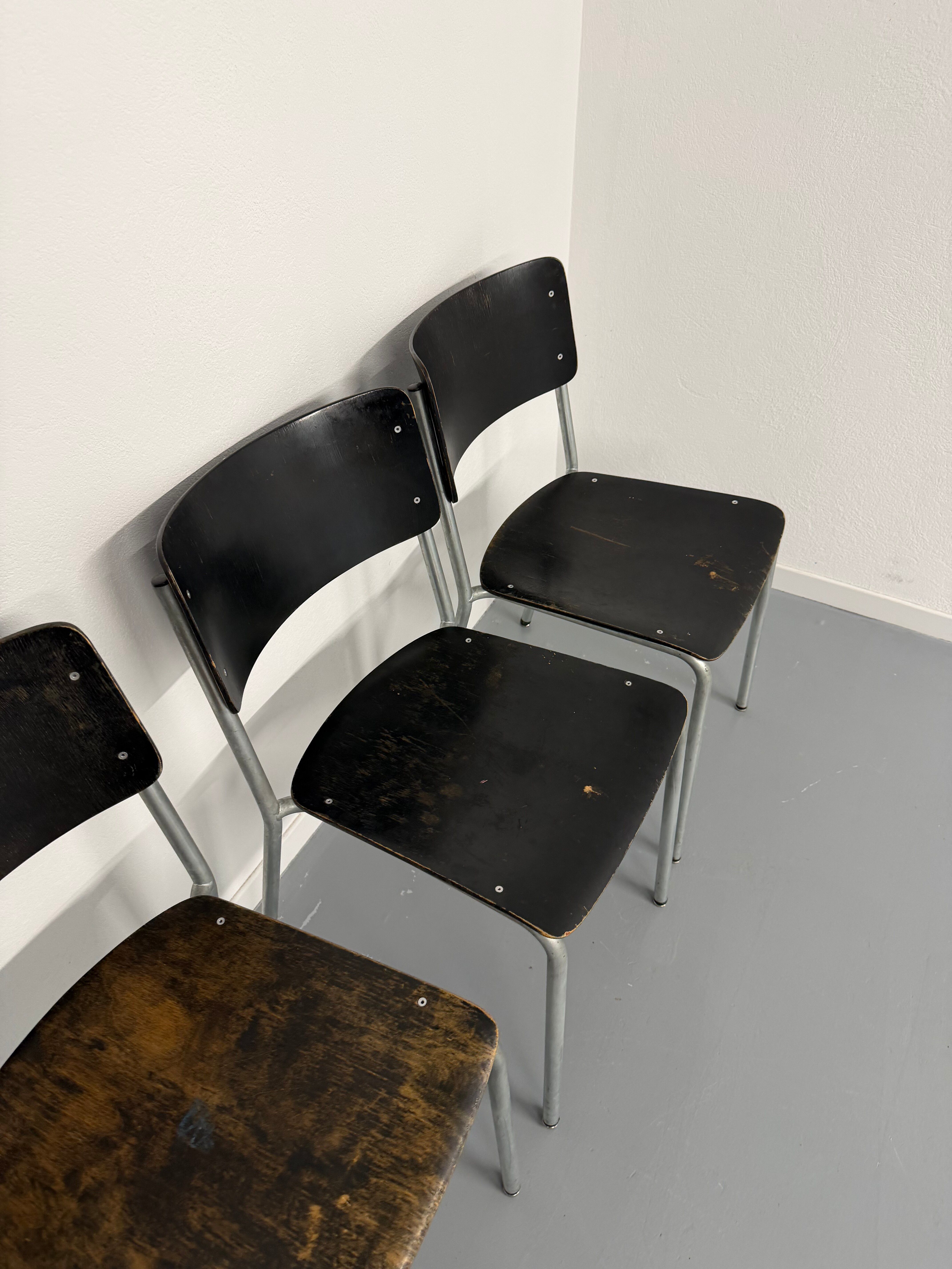 Set of 6 stackable chairs designed by Gustav Hassenpflug, Bauhaus, 1940s.