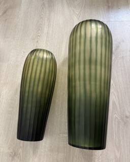 Vase en verre soufflé à la main et gravé