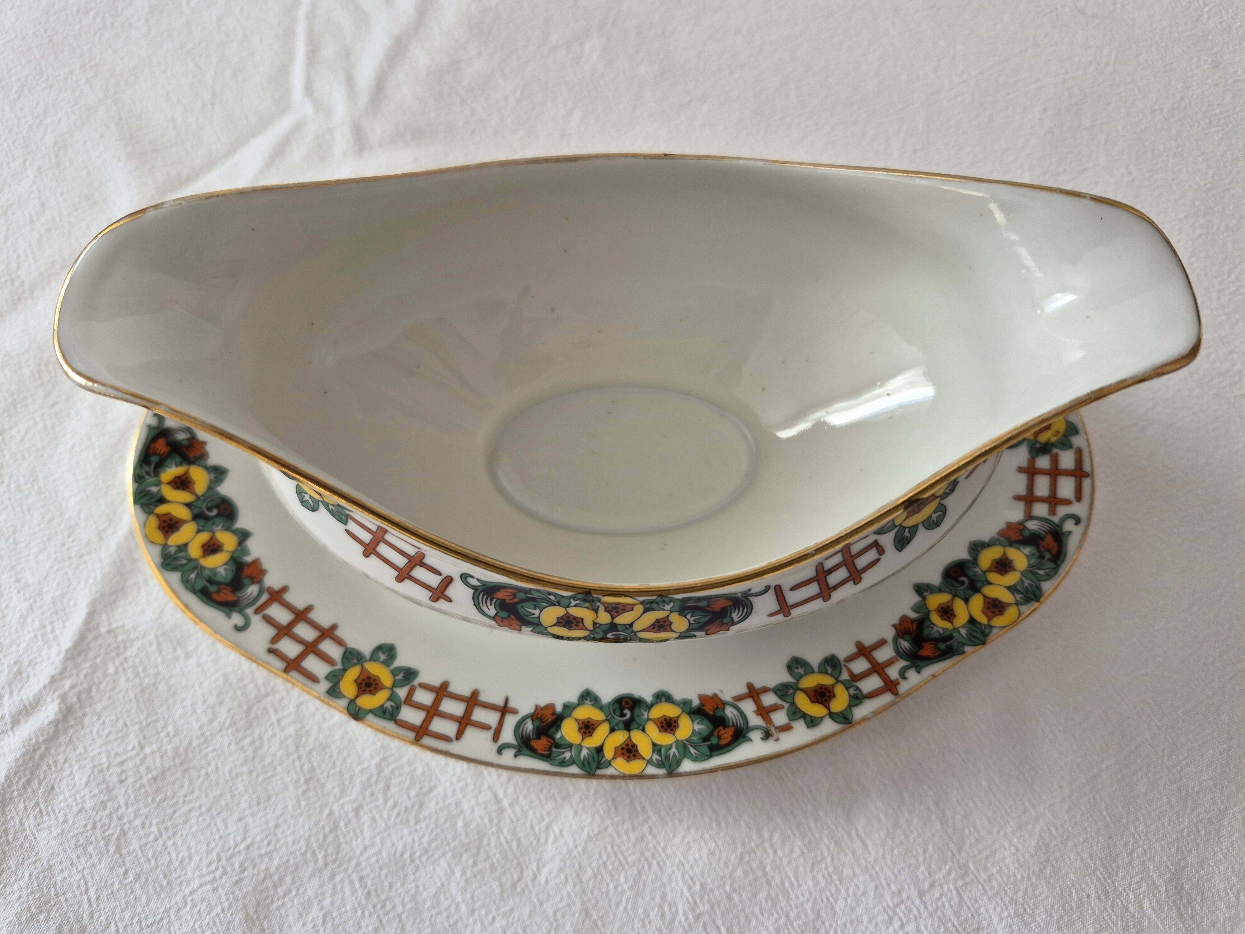 Art Deco sauce boat porcelain from Limoges, André François, A568