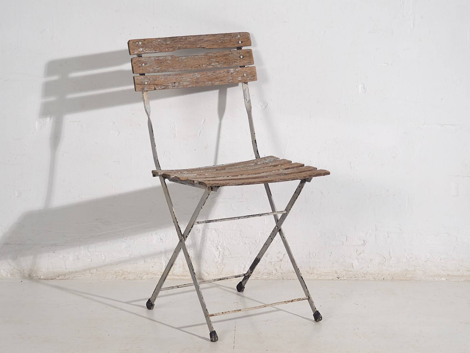 Antique folding garden chairs (c.1920). Set of 2 pieces no. 2