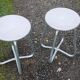 Paire de tabourets industriels