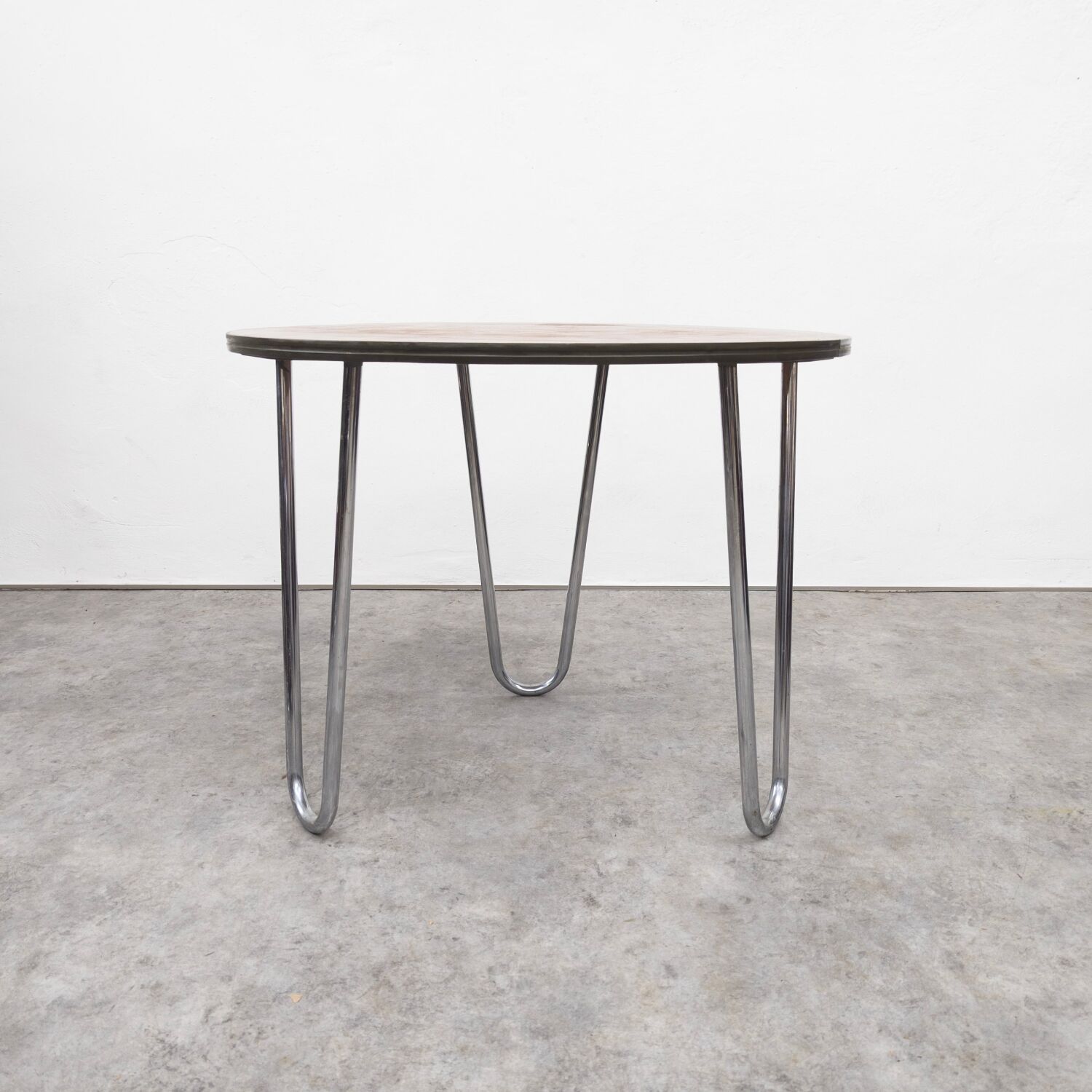 Table Bauhaus en acier tubulaire par Robert Slezák