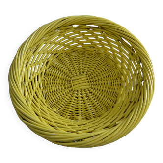 Corbeille en osier tressé jaune