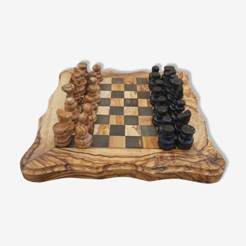 Small wooden chess game 8.5 "with 32 handcrafted pieces