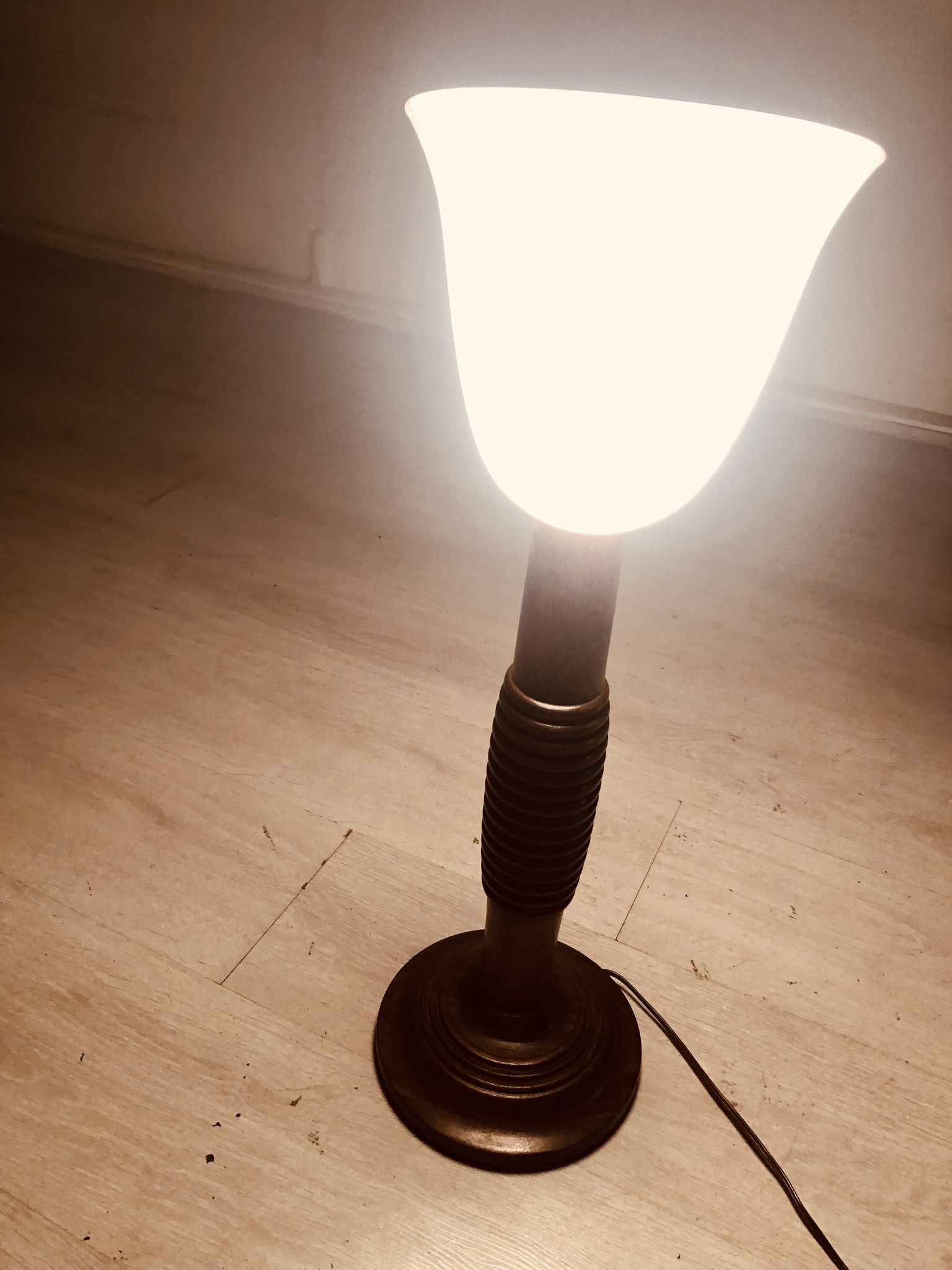 Lampe art déco brutaliste