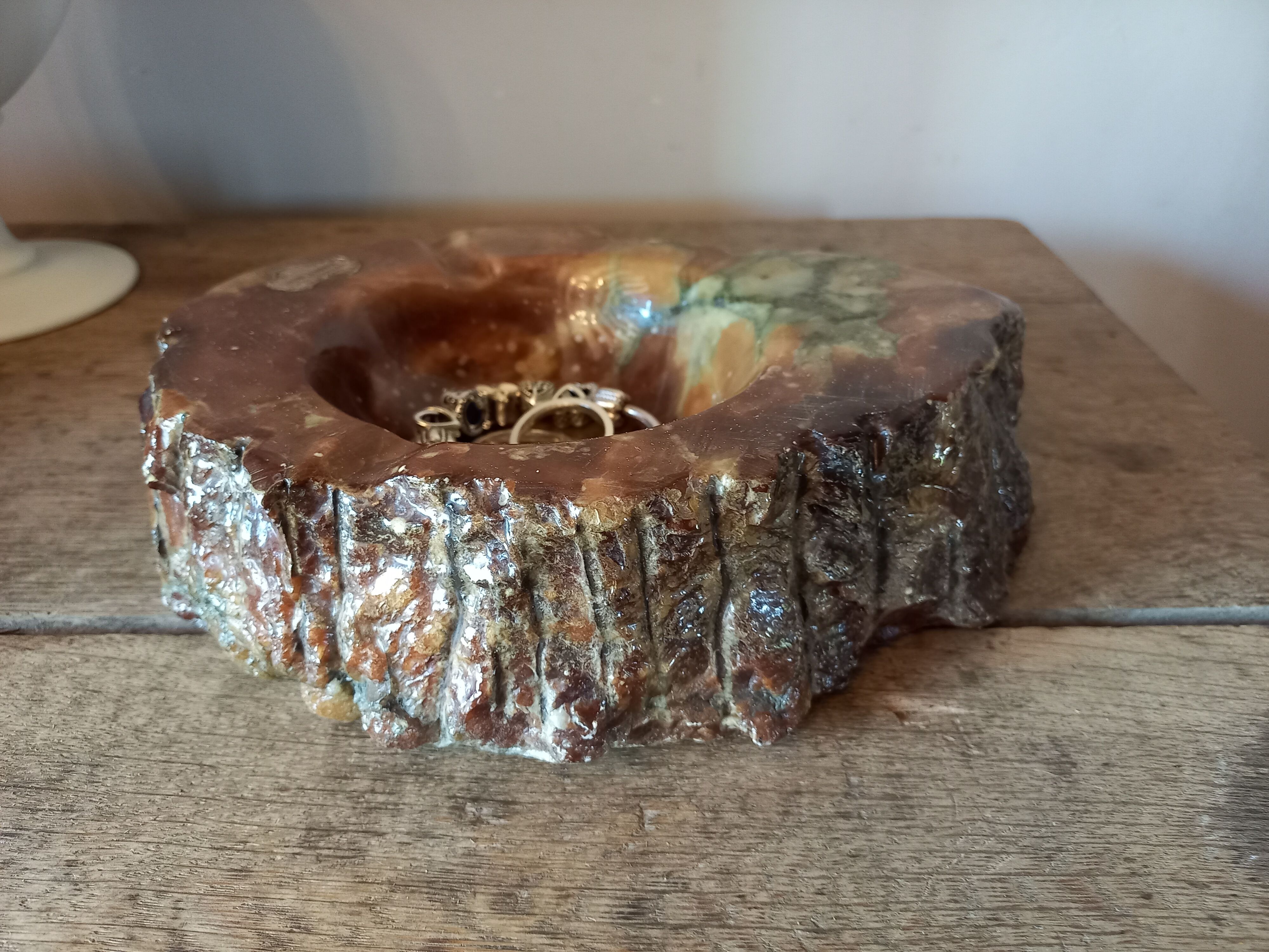 Large vintage alabaster pocket-empty ashtray