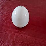 Salt and pepper shaker