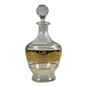 Produits Charming glass carafe with golden decoration