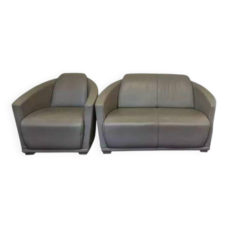 2-seater sofa and a grey leather armchair Italia