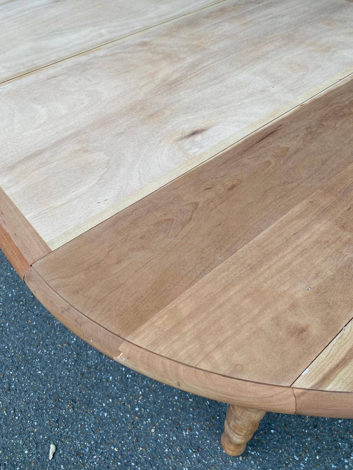 Table à manger ronde extensible à volets Louis Philippe XXème rénovée 260cm