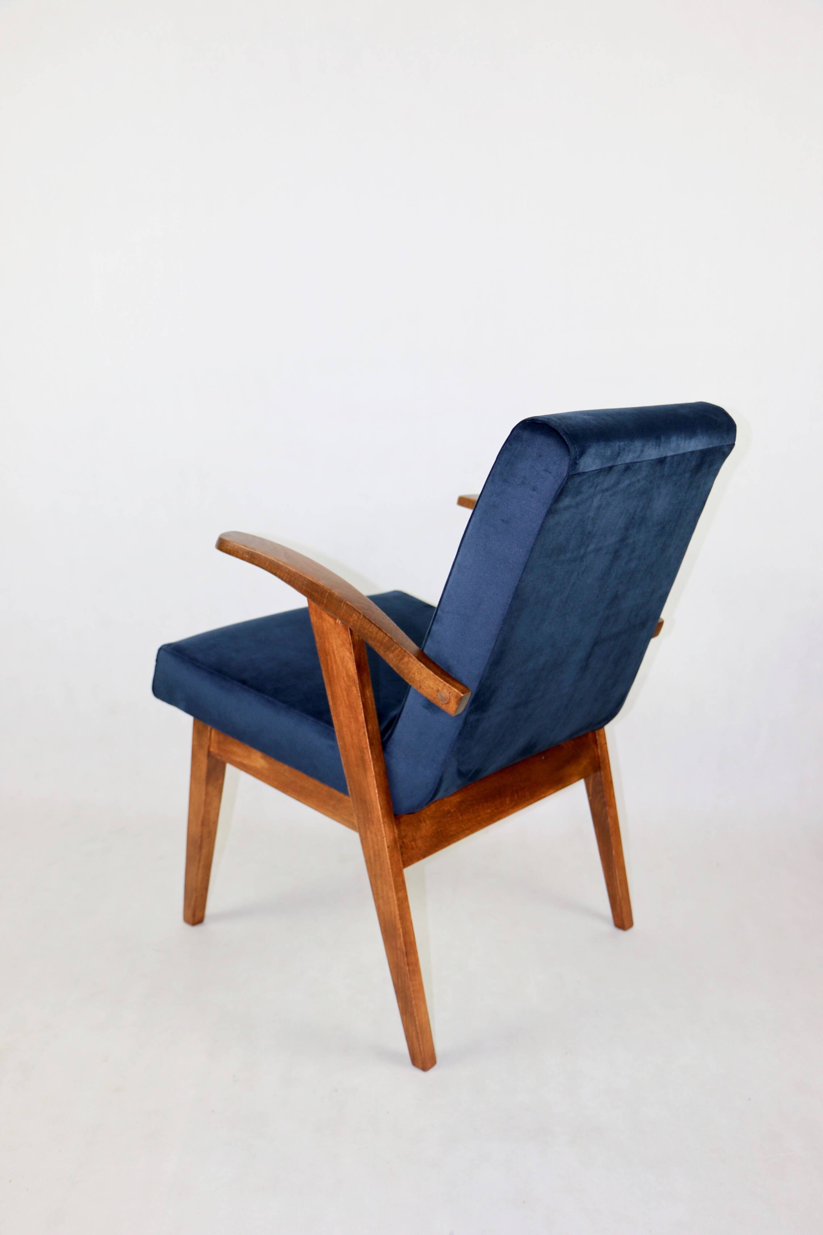 Vintage armchair 300-123, design by M. Puchała navy blue - set of 2 pieces