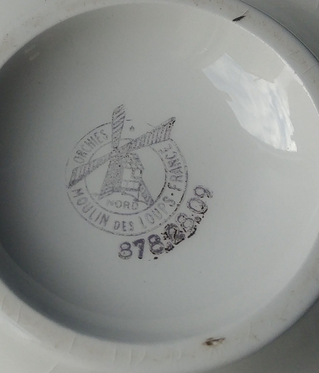 Campari ashtray in Porcelain Orchies Moulion des Loups cream/red