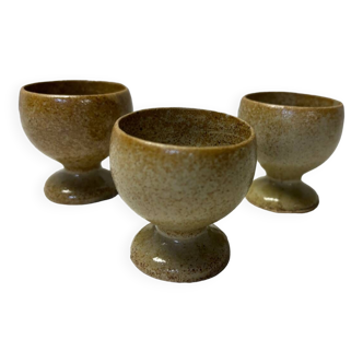 Set of 3 stoneware egg cups