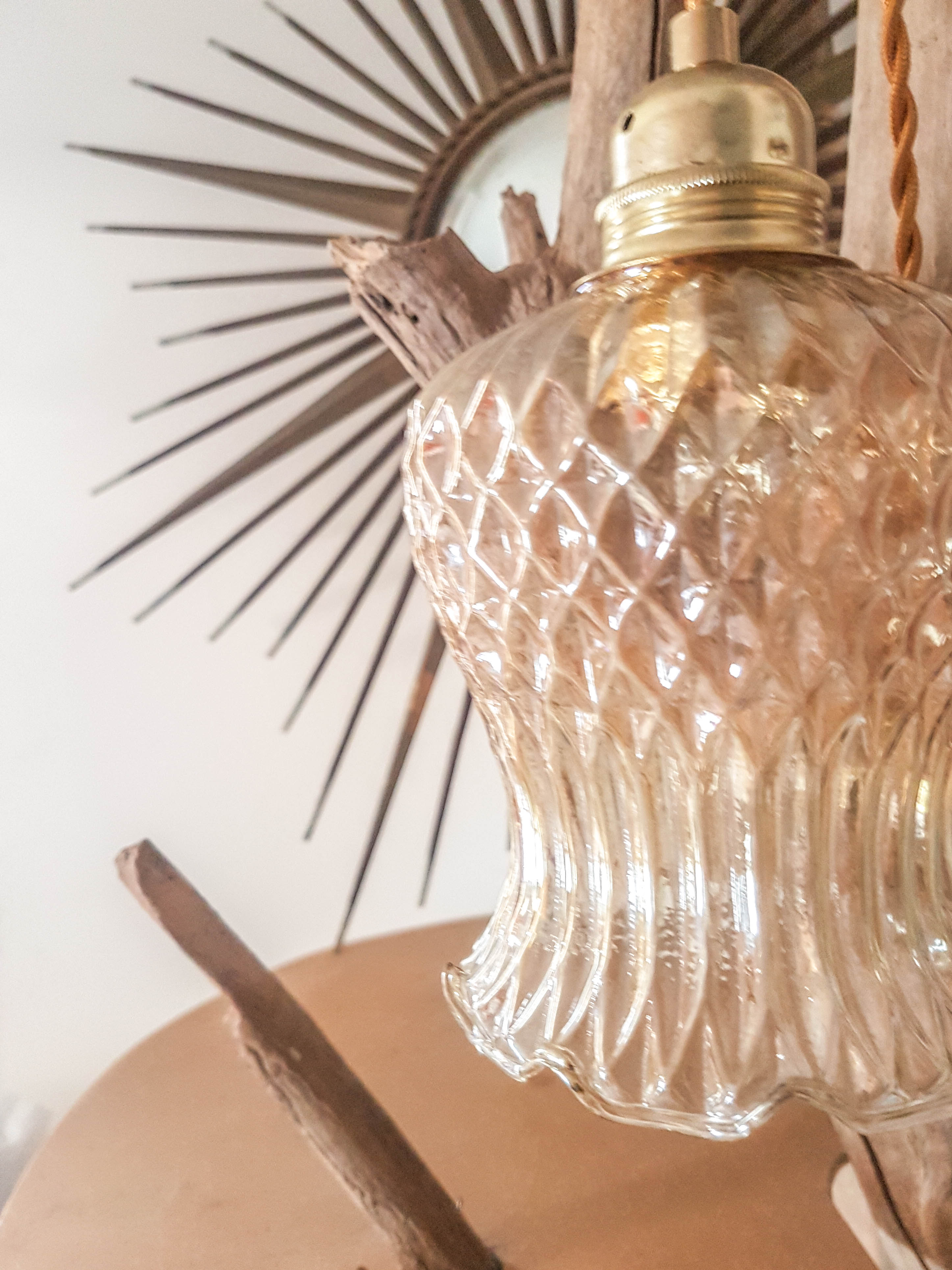 Baladeuse tulipe en verre doré vintage