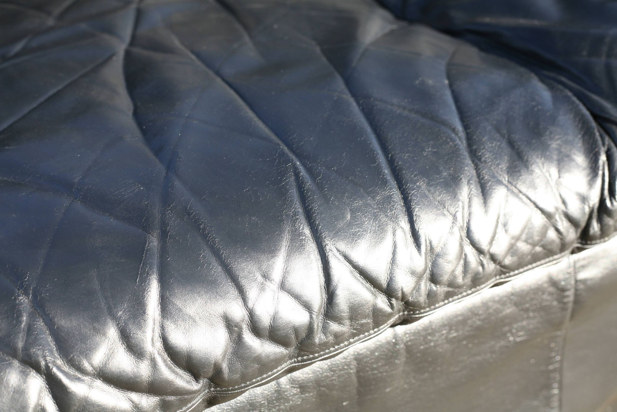 De Pas, D'Urbino and Lomazzi sofa, France, 1980s, black leather, Cinna
