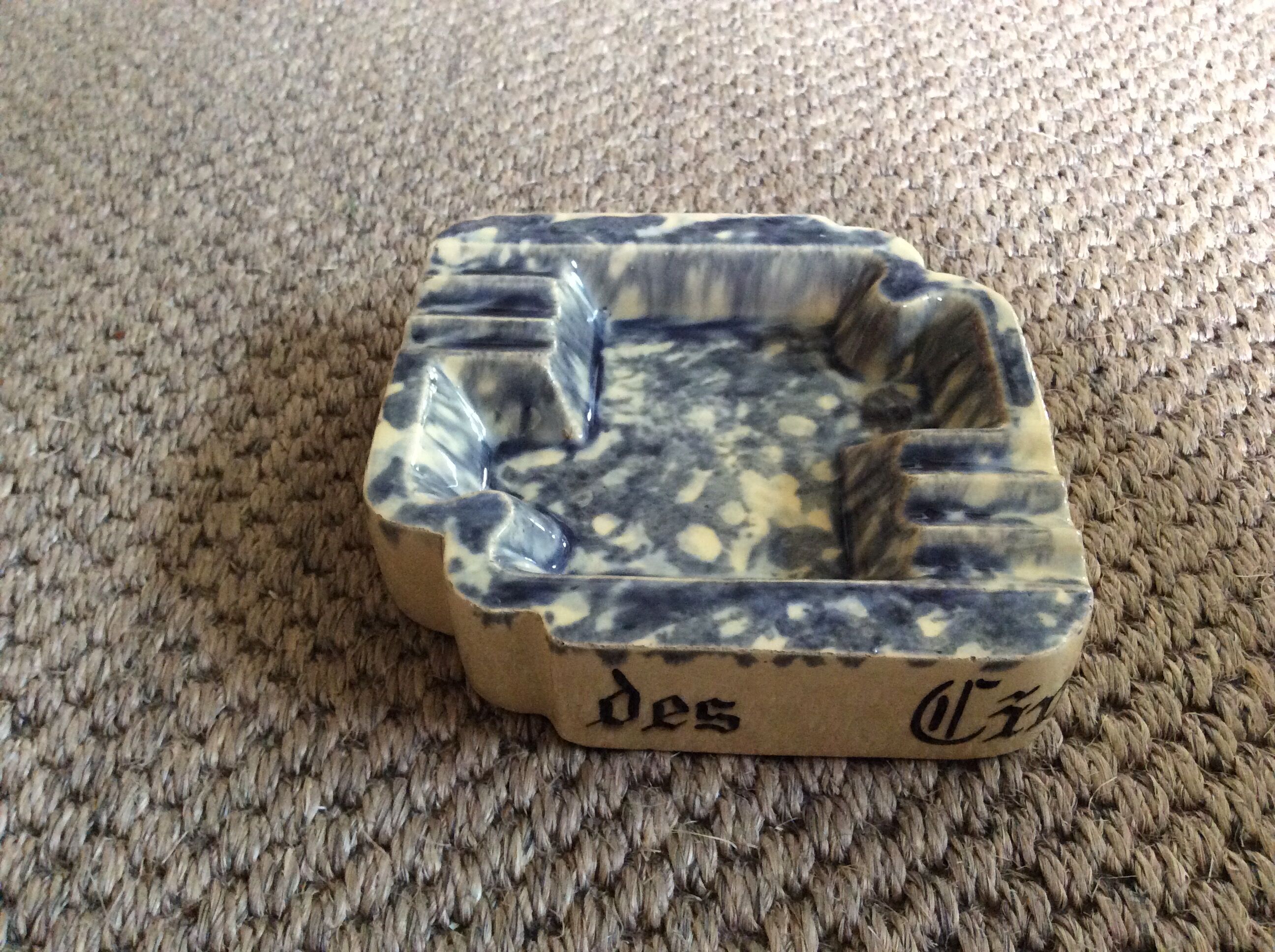 Ceramic ashtray