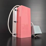 Suite de 3 suspensions vintage 1950 en plexiglas rose & blanc