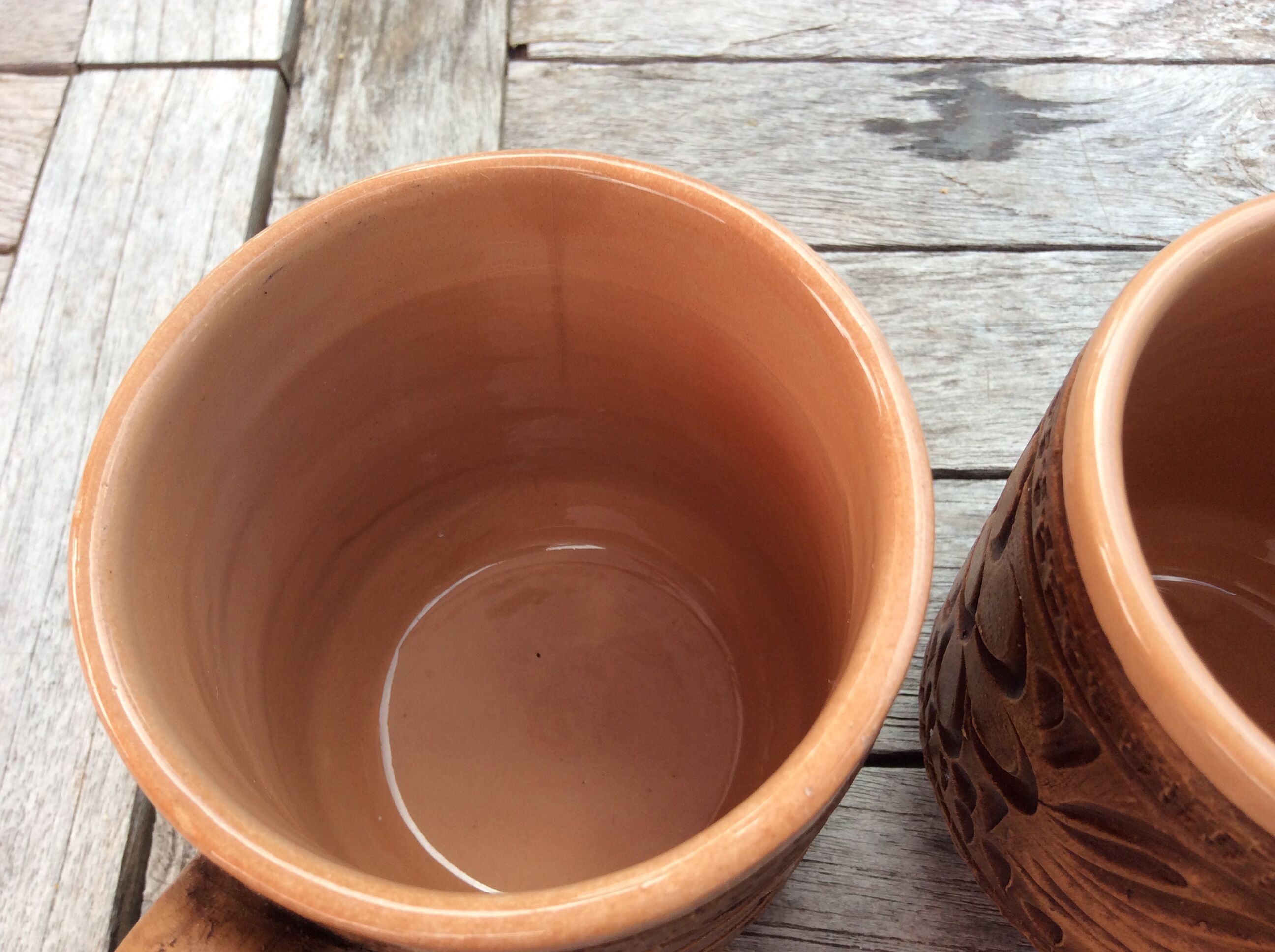 5 terracotta mugs