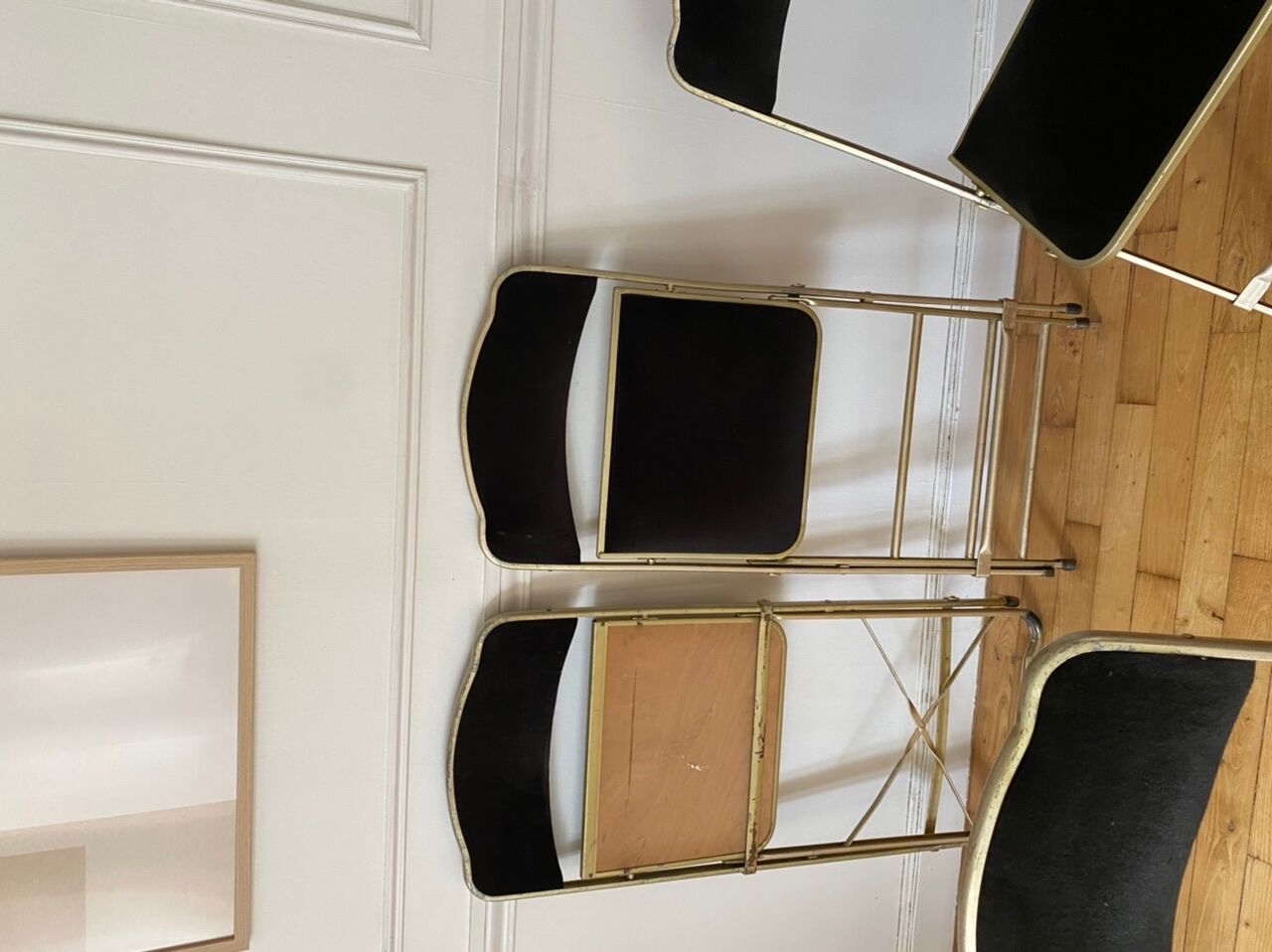 Series of 4 foldable velvet chairs