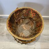 Rattan worker