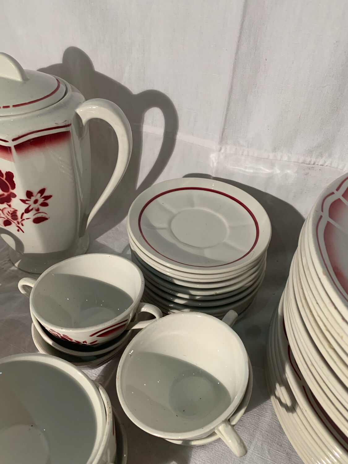 Art Deco pink earthenware service by Badonviller, porcelain, circa 1930