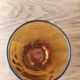 Lot de 9 gobelets hauts vintage en verre ambre