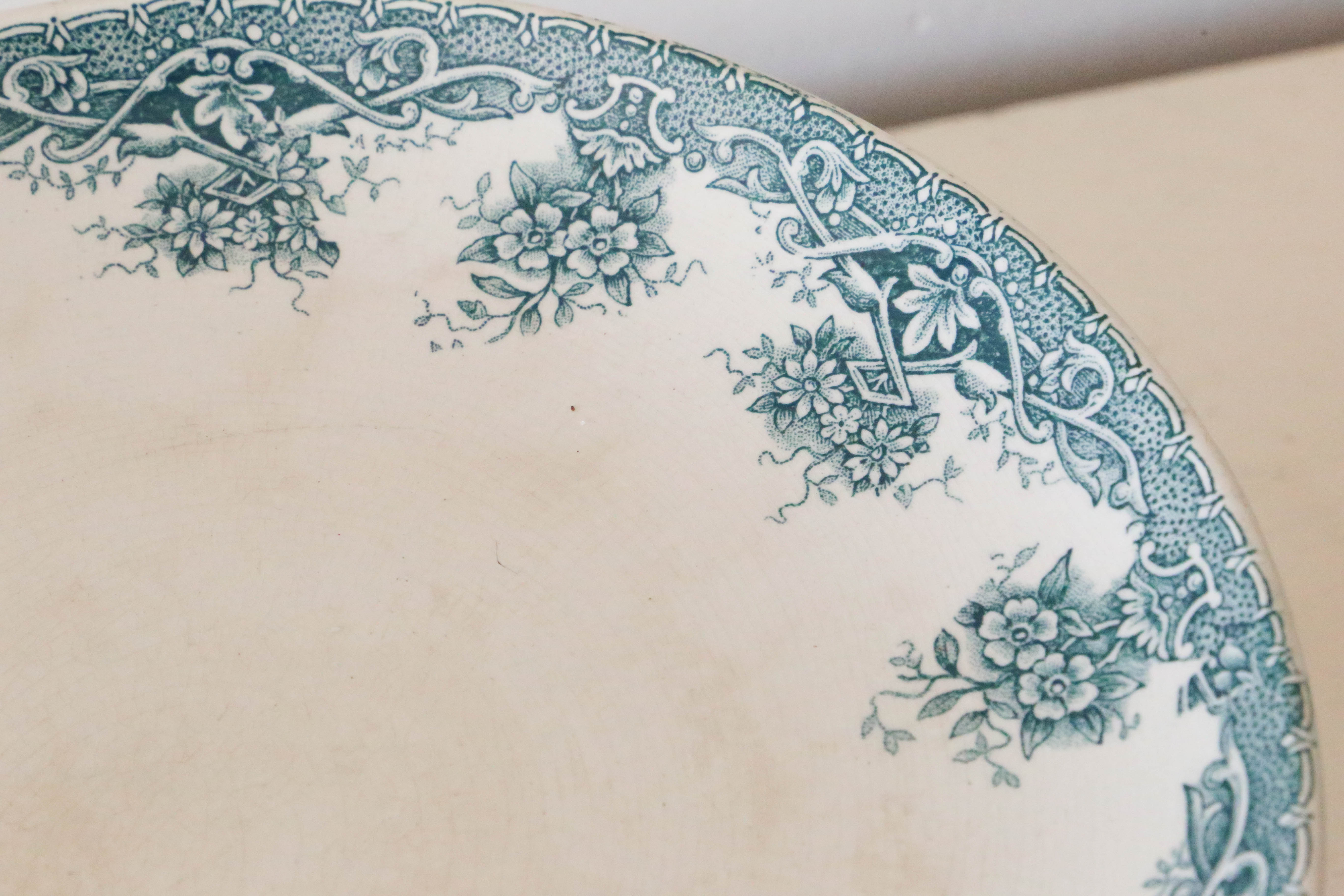 Antique ceramic compotier, Prima model of Saint Amand, French manufacture, late nineteenth