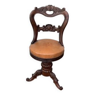 Chaise de harpiste en noyer massif milieu 19ème