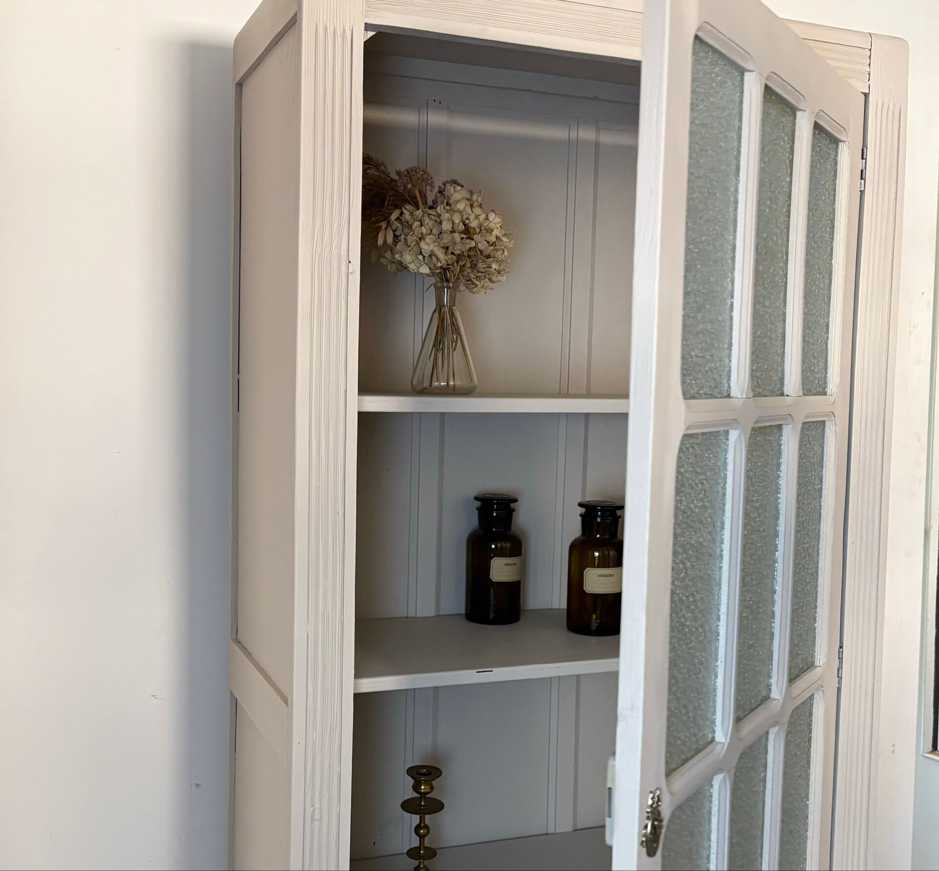 Parisian display cabinet