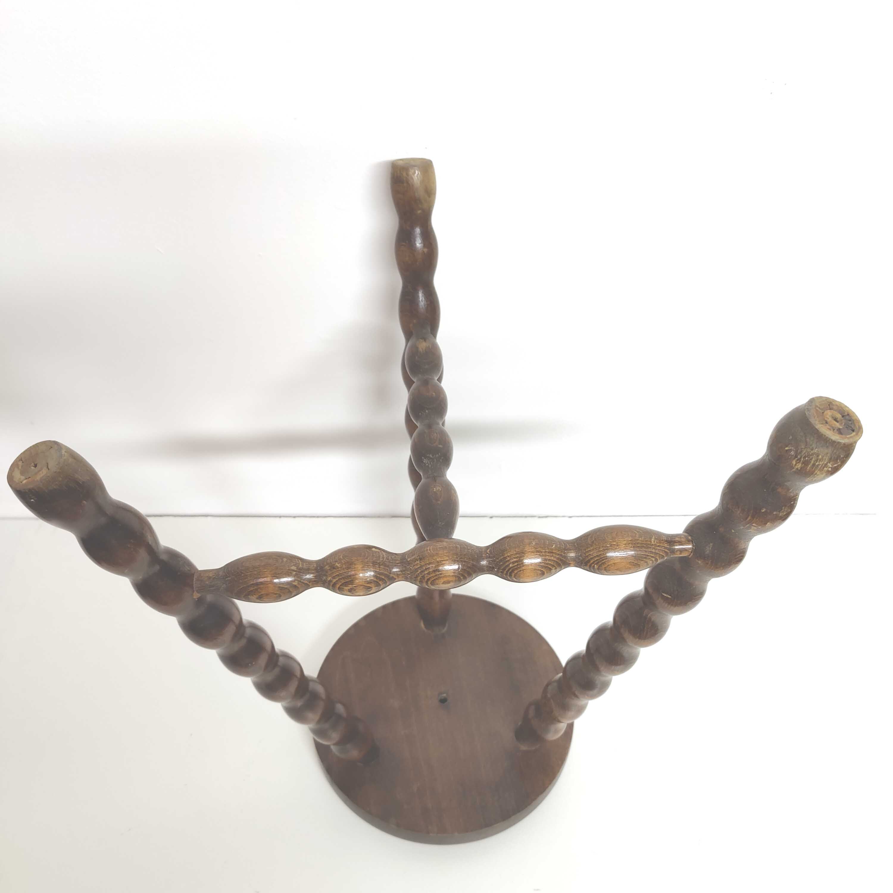 Vintage tripod stool in solid wood beaded legs