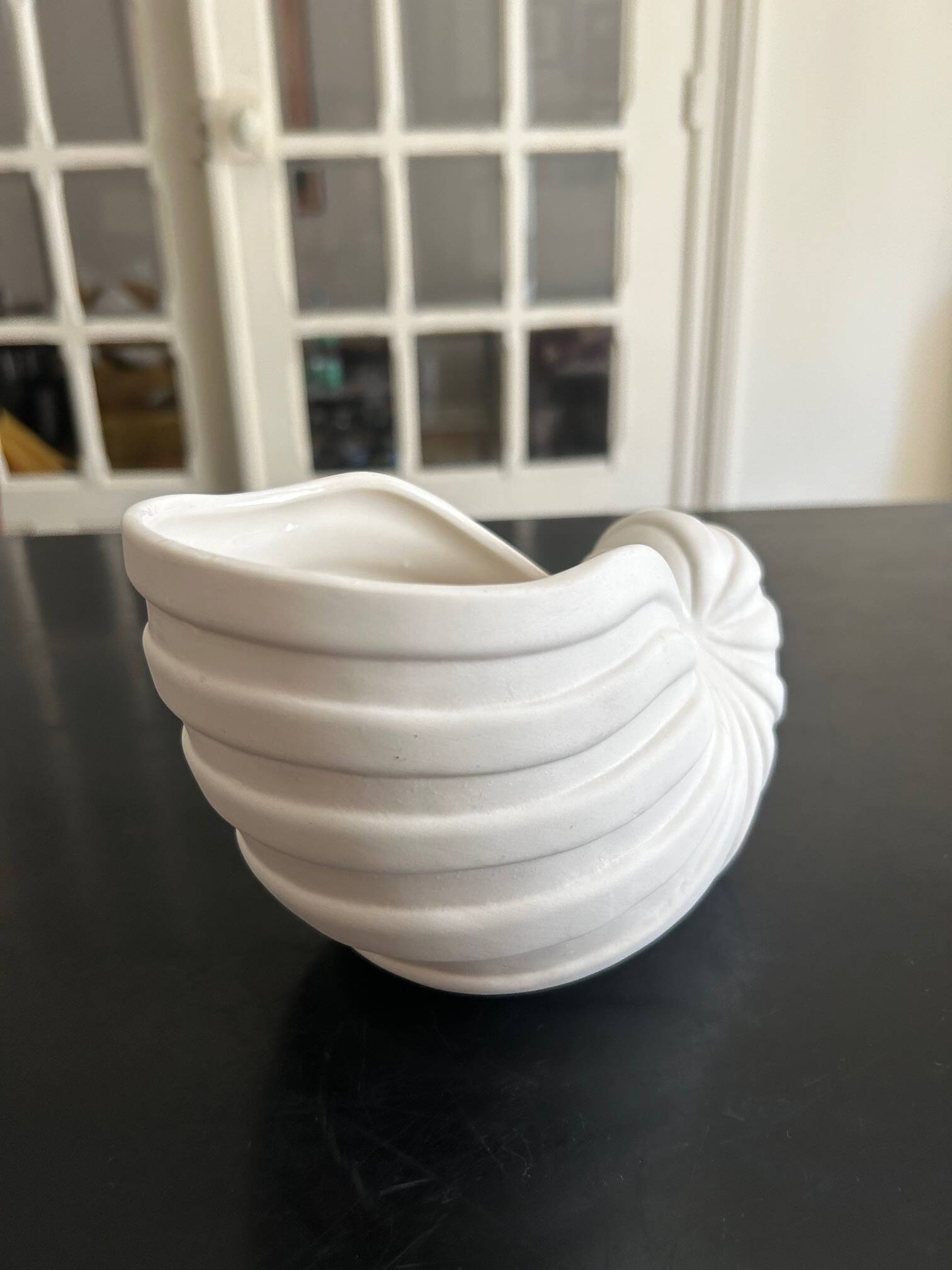 80s ceramic flowerpot